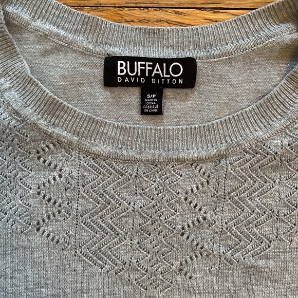 Buffalo Grey Sweater Sz SM - Picture 2 of 4